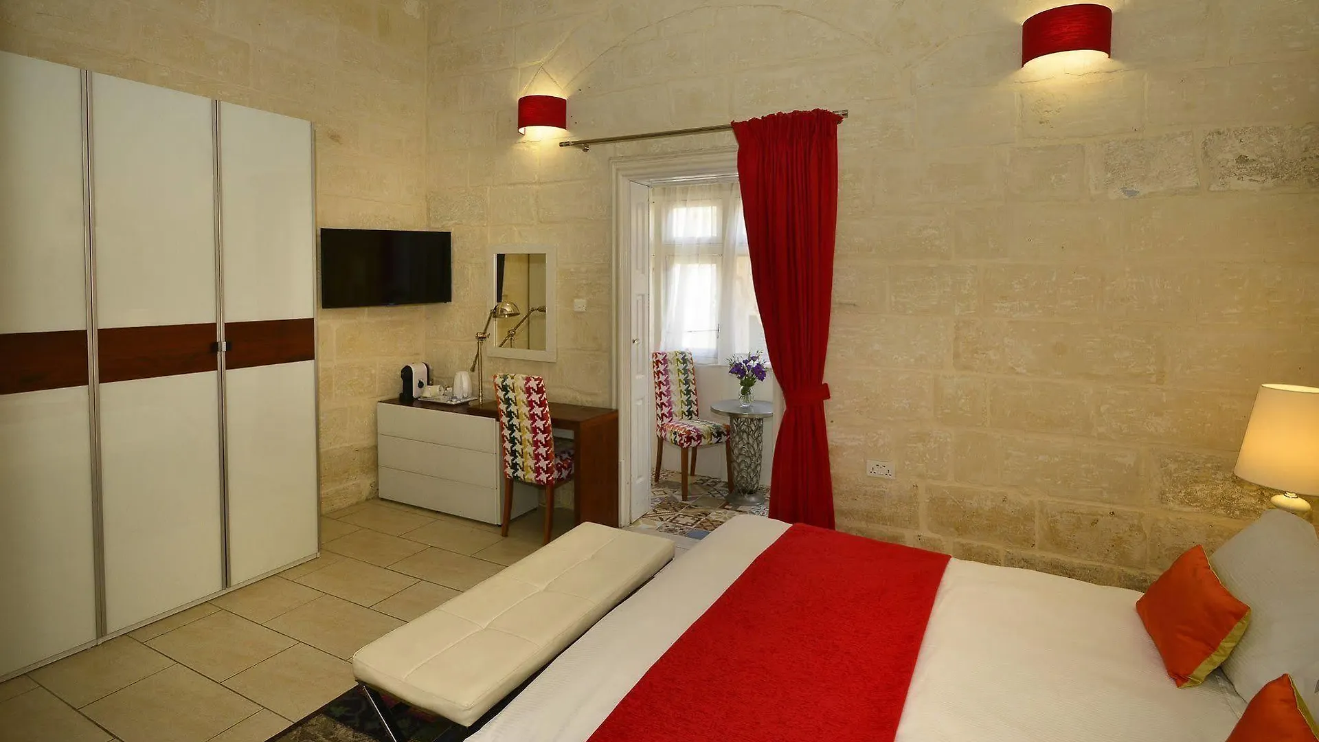 Julesy'S Bnb Bed & Breakfast Senglea